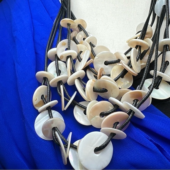 Necklace Round Shells Mother Of Pearl Multi Strand Bib Style Black Cord 5352 R - Picture 5 of 11